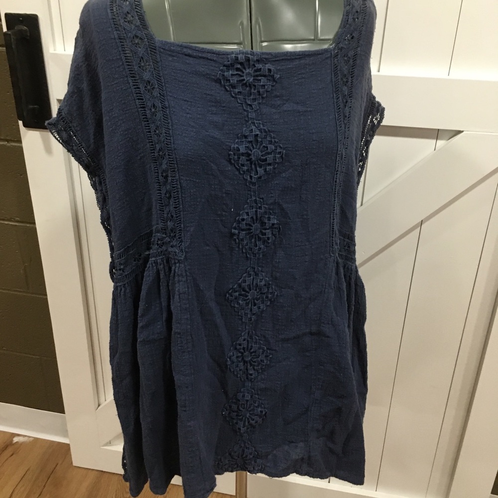 Altar’d State Split Style Top